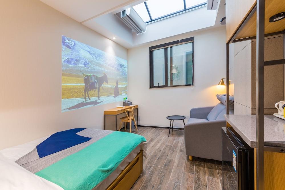 Moju Hotel Jingan Zewnętrze zdjęcie