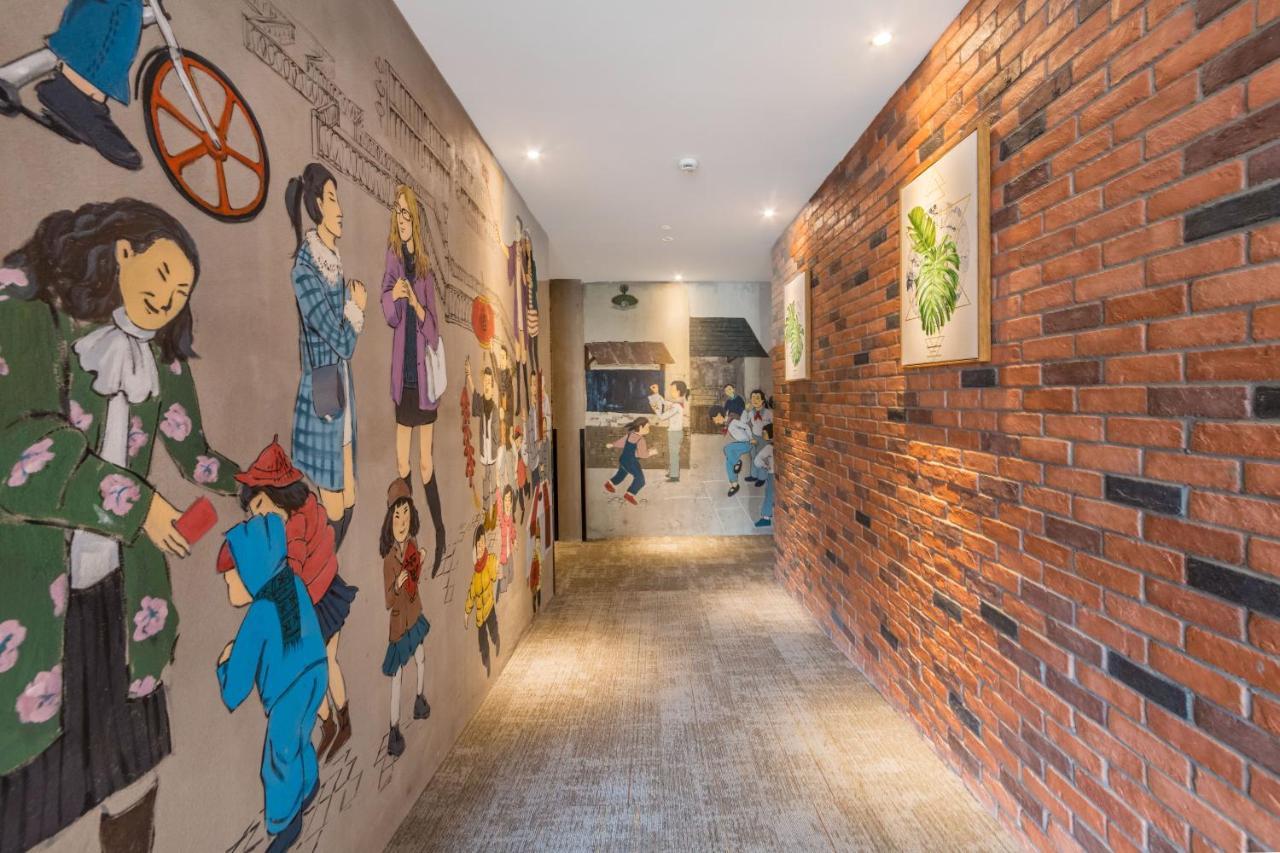 Moju Hotel Jingan Zewnętrze zdjęcie