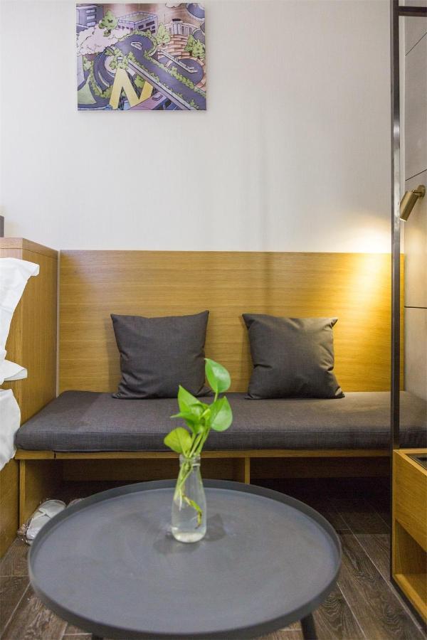 Moju Hotel Jingan Zewnętrze zdjęcie