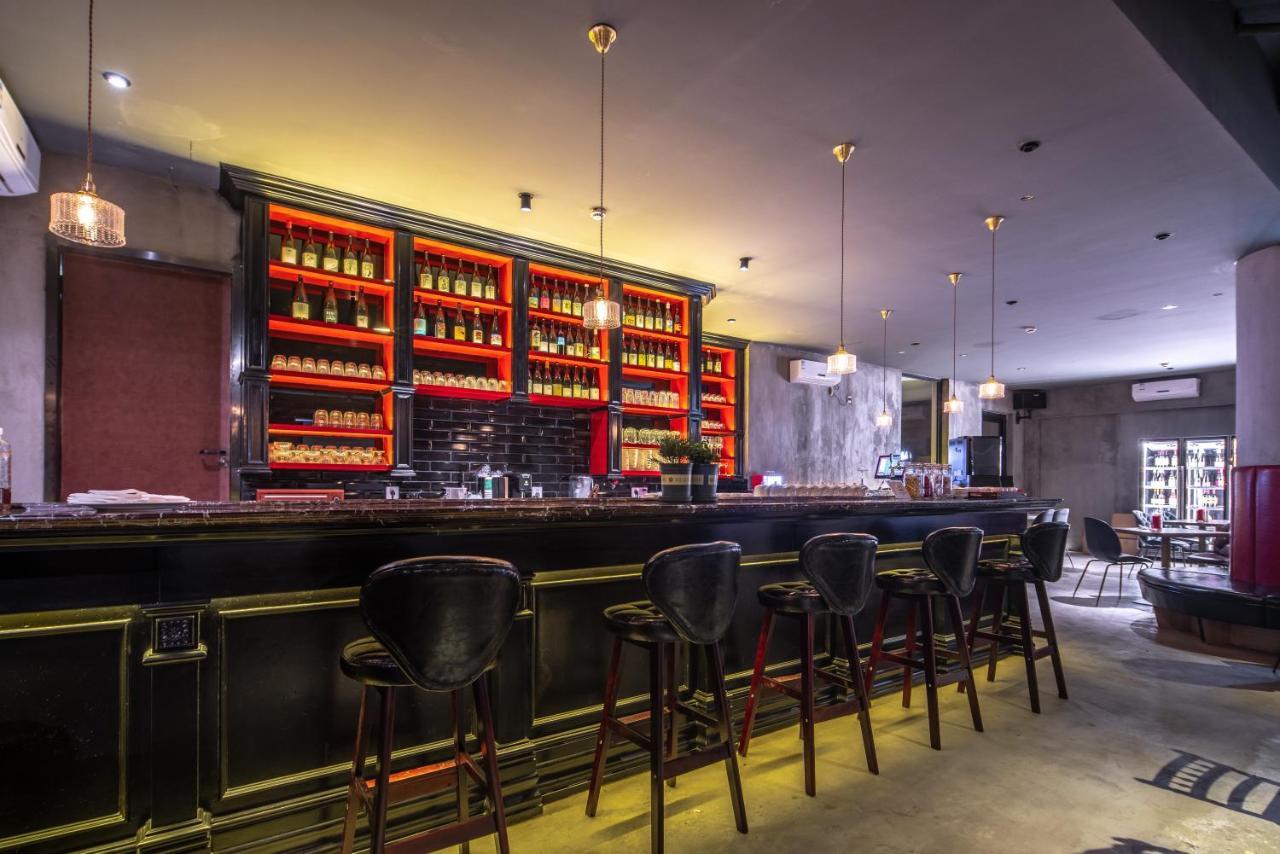Moju Hotel Jingan Zewnętrze zdjęcie